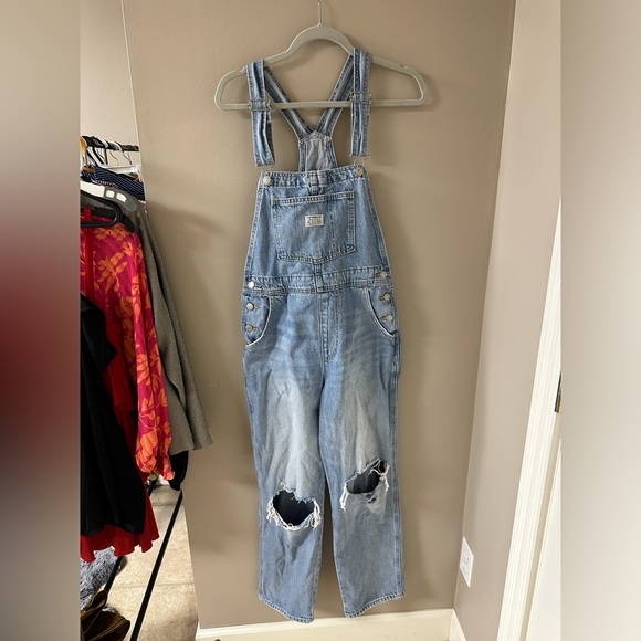 Levi’s Overalls - Picture 1 of 2